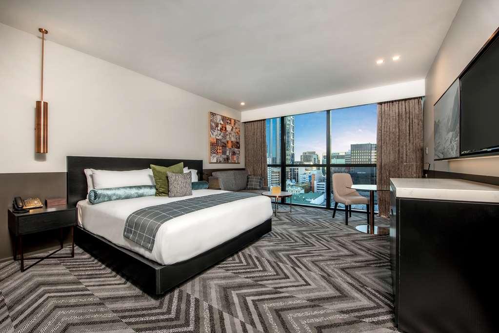 Rydges Perth Kings Square Hotel Room photo